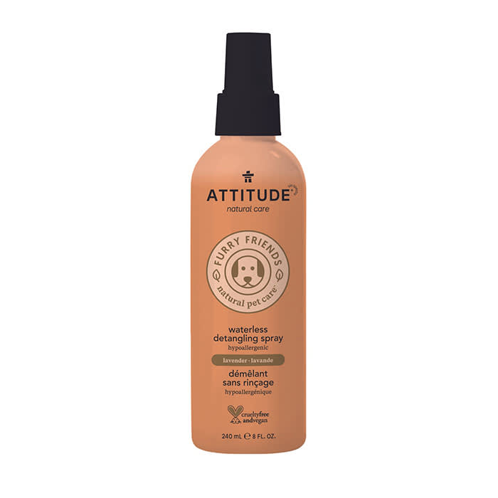 3. Waterless shampoo, for "stinky" without the bath from hell